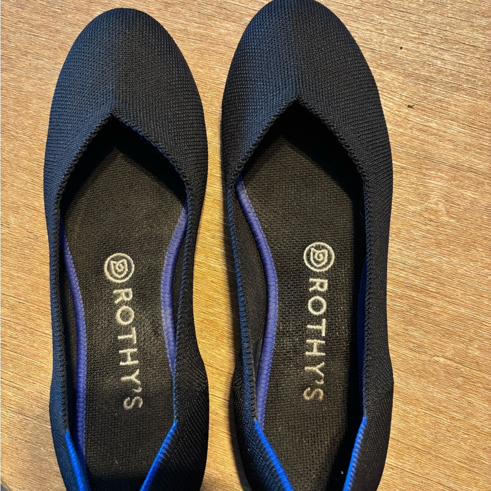 Rothy's Women's Elegant Black and Blue Loafers